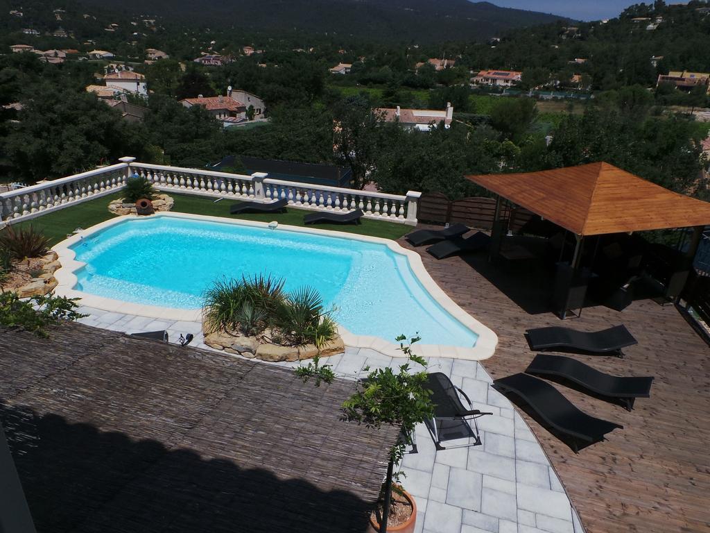 Appartement Vue Montagne Gareoult Exterior photo